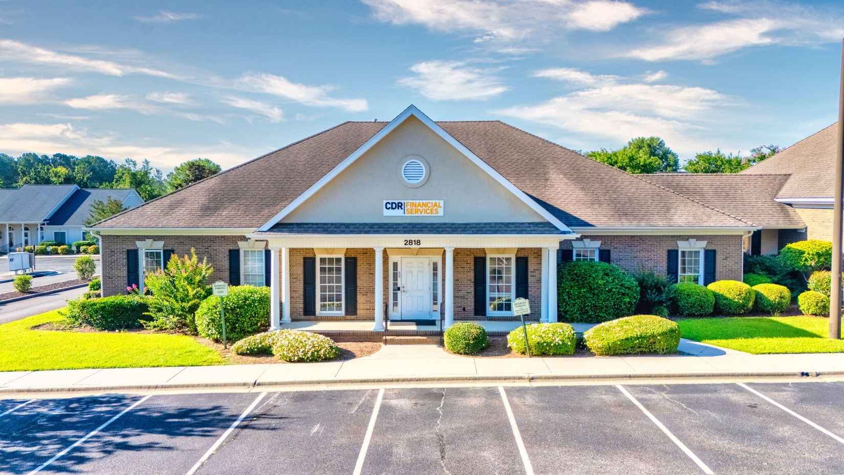 2822 HILLCREEK Dr  