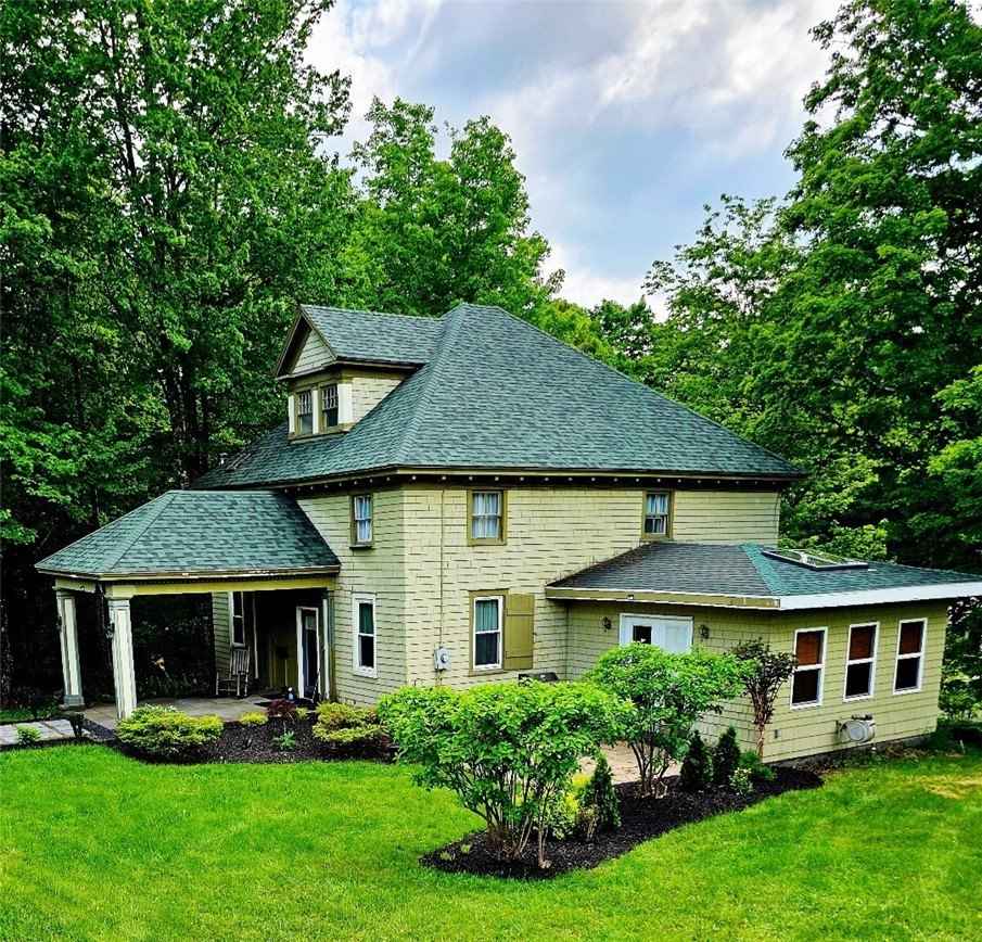 8 Van Dyke Ave  