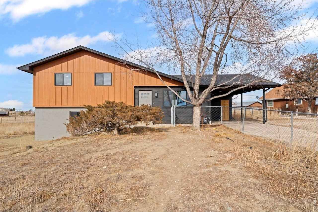 3608 W County Rd 8  