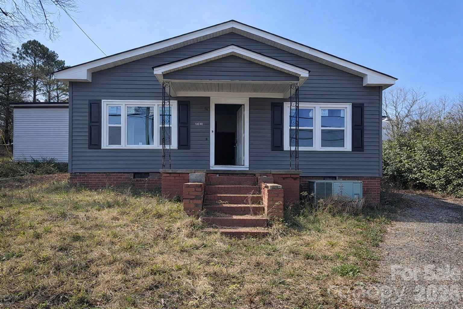 543 Salisbury HWY St  