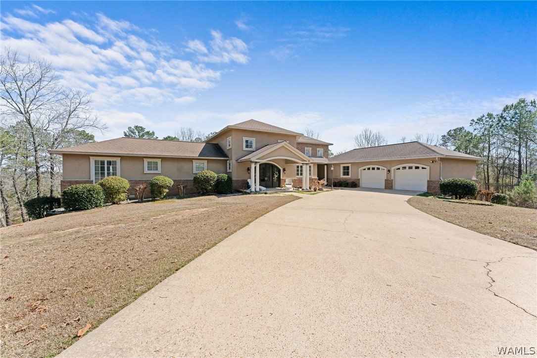 395 Tanglewood Cir  