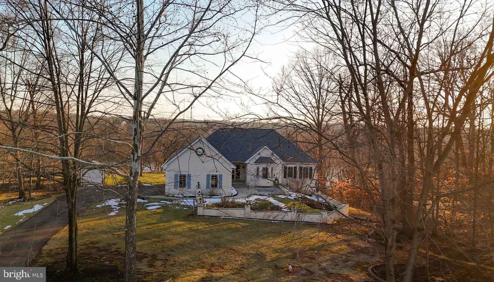 102 WATERVIEW  