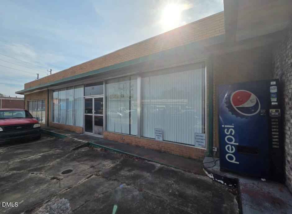 300 W Seaboard St  