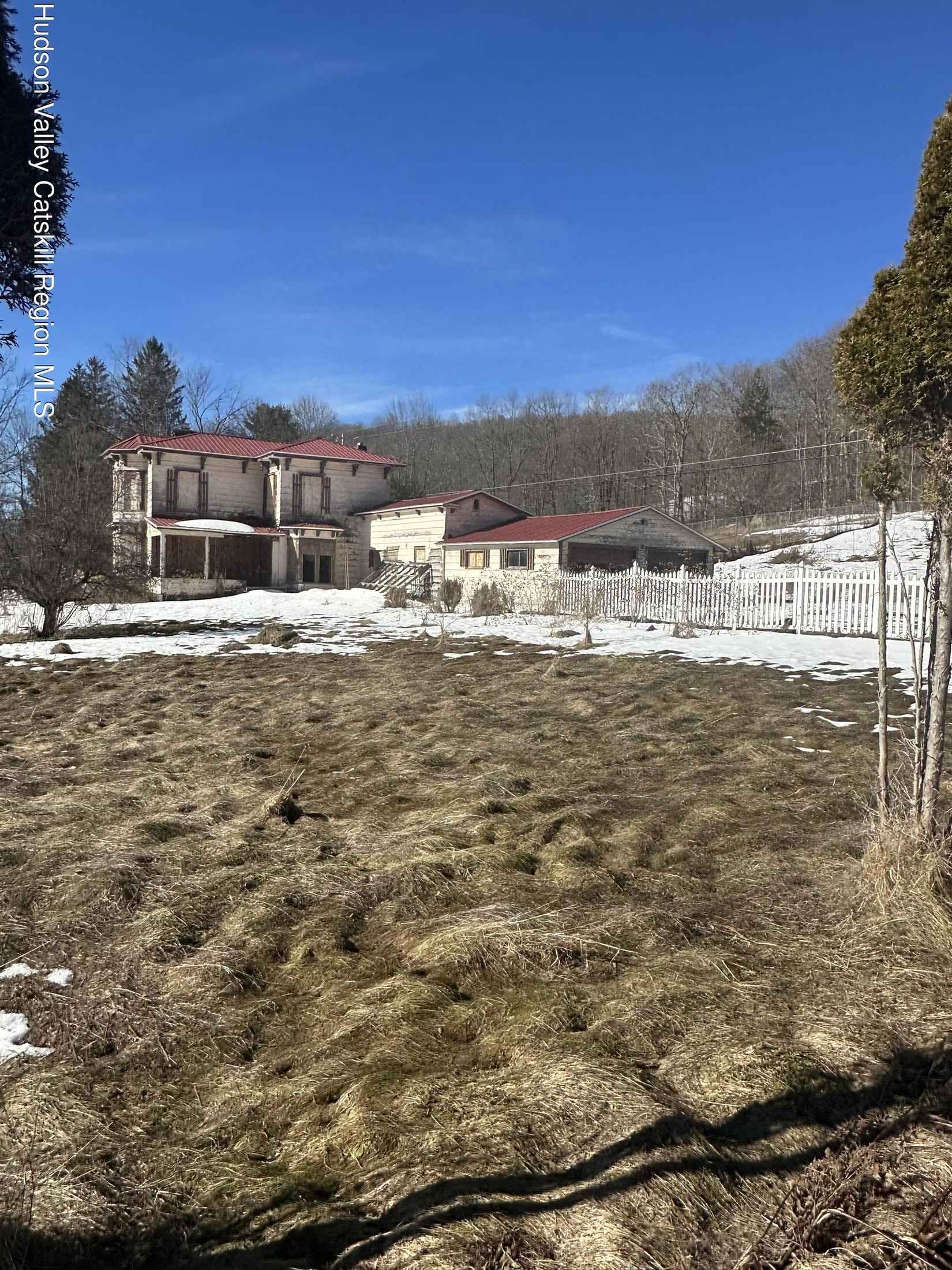 983 Charlotte Valley Rd  