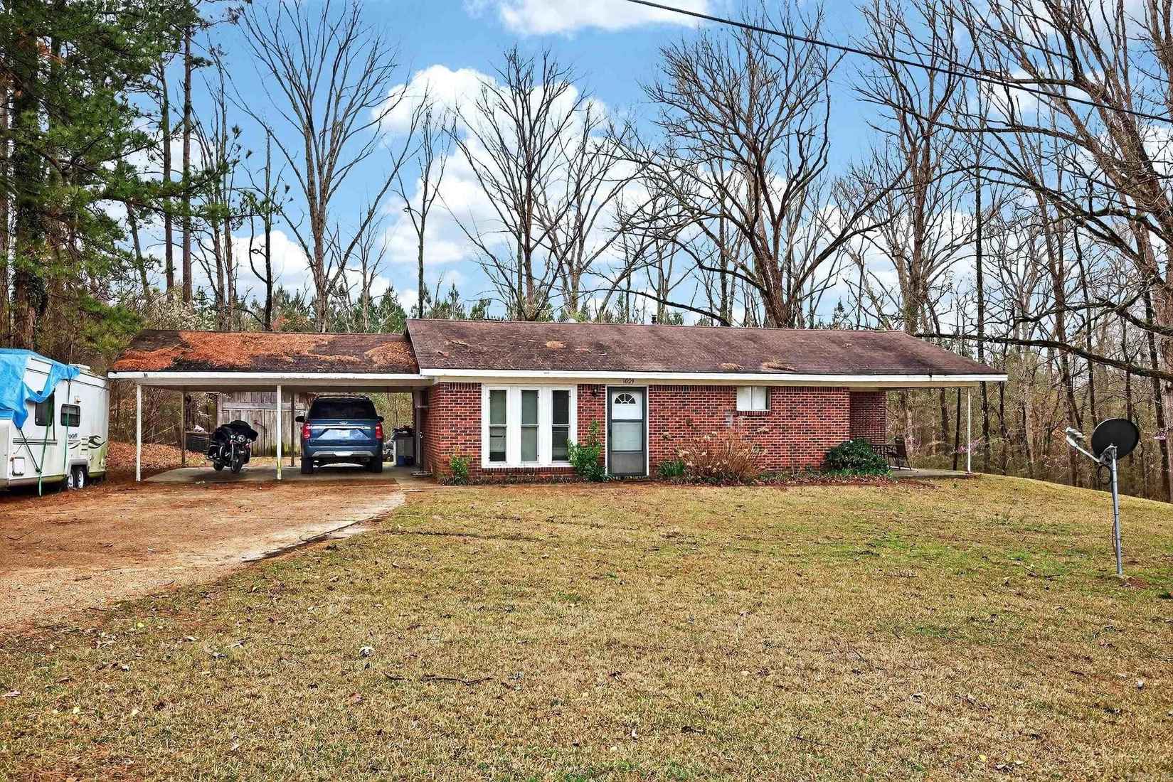 1029 Center Pt Rd  