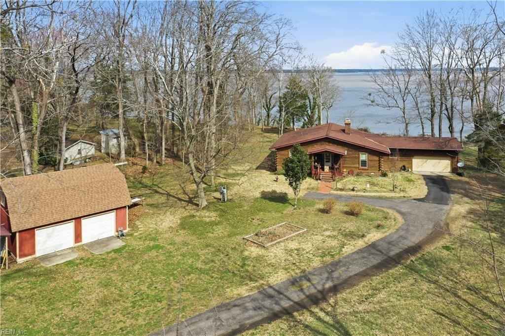 121 Meadowlark Ln  