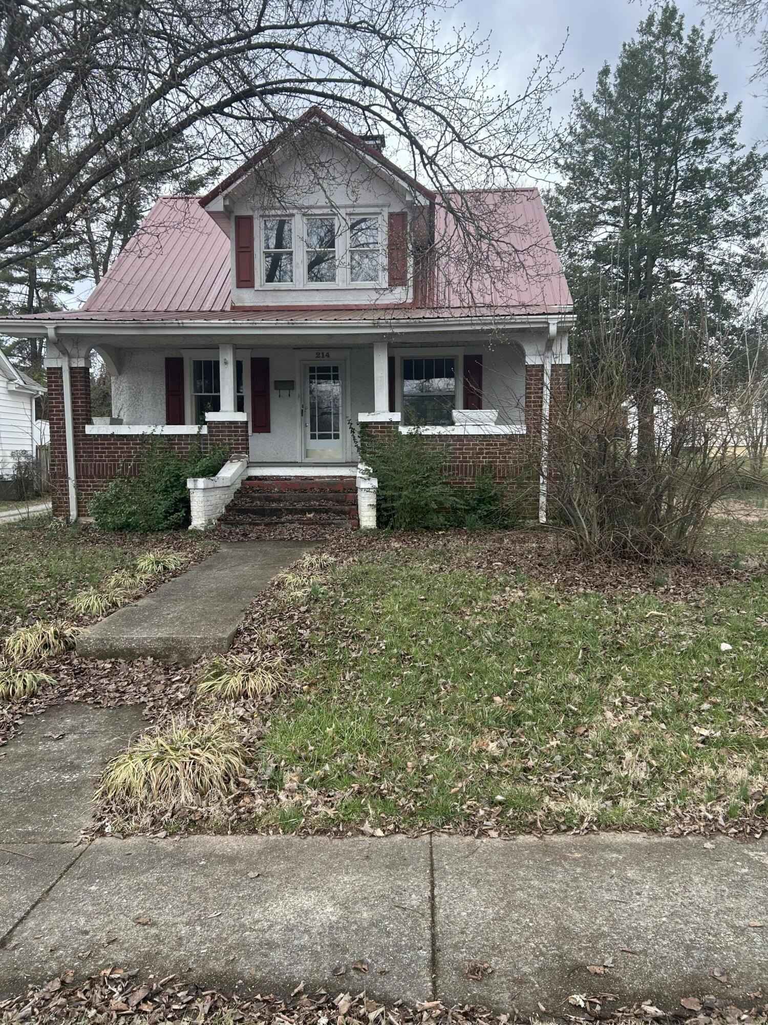 214 S Central Ave  