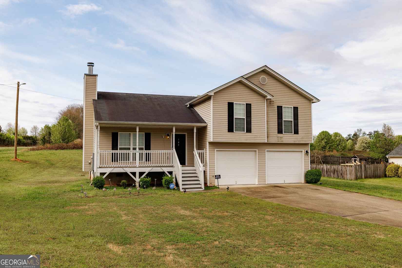 105 Stonebrooke Dr  