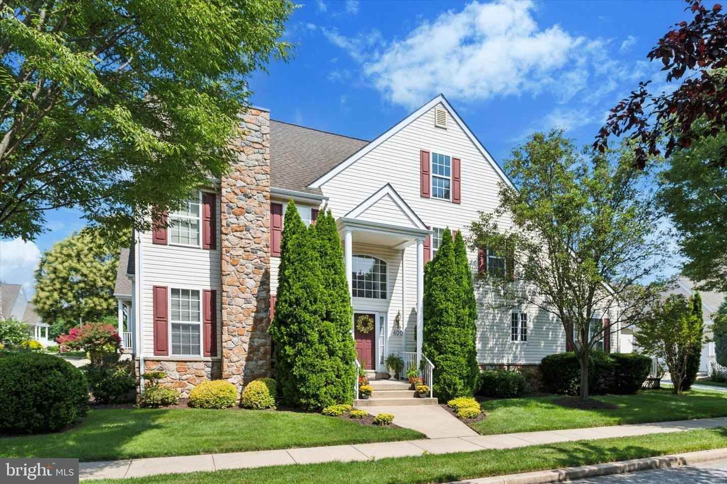 400 LANTERN Ln  
