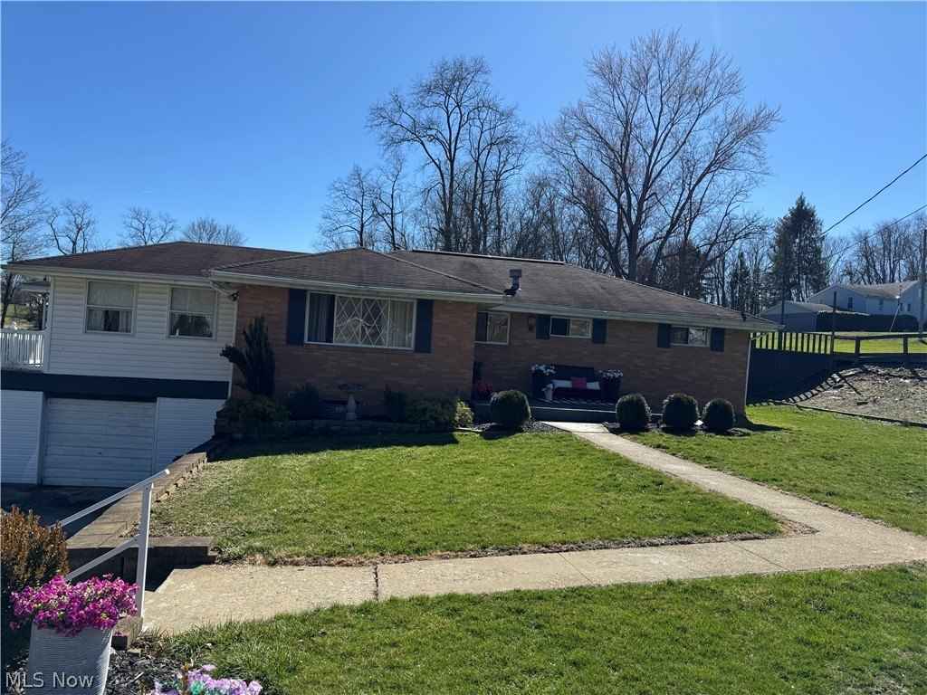 929 May Rd  