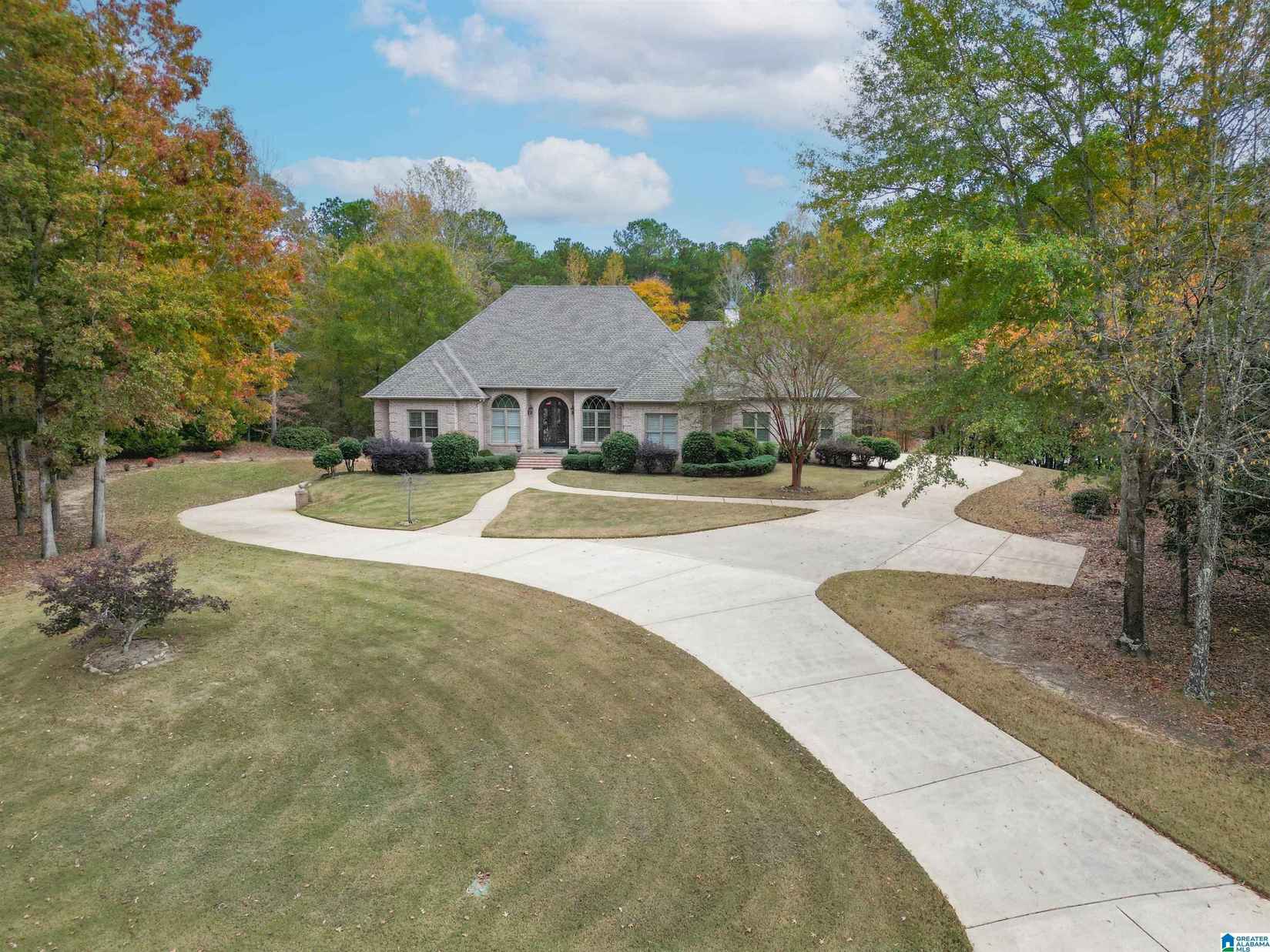 1 SQUIRES GLENN Ln  
