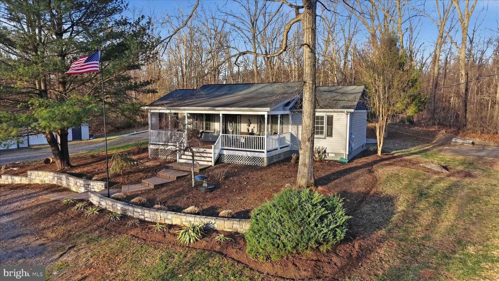 151 SASSAFRAS Ln  