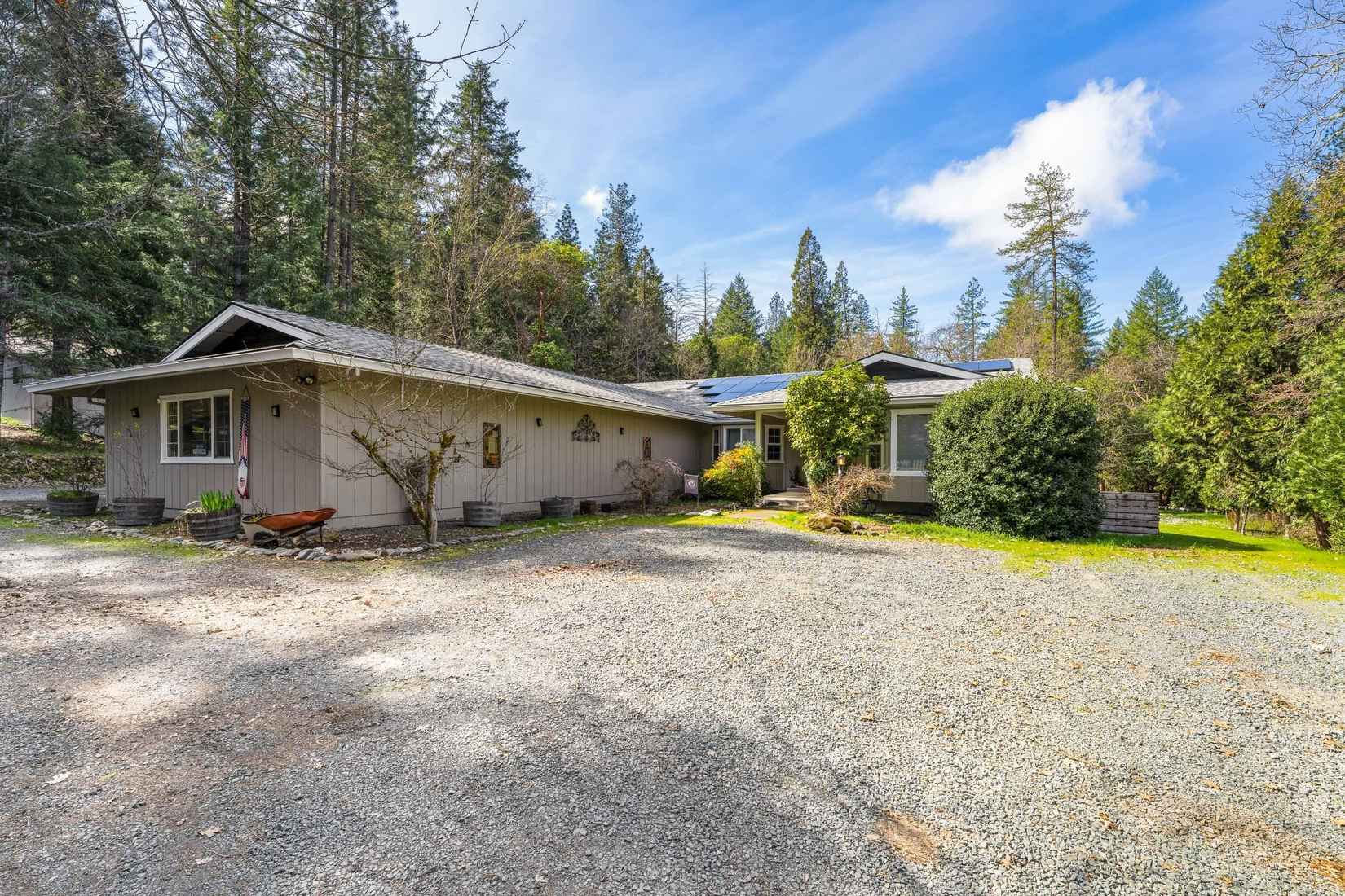 287 Surrey Dr  