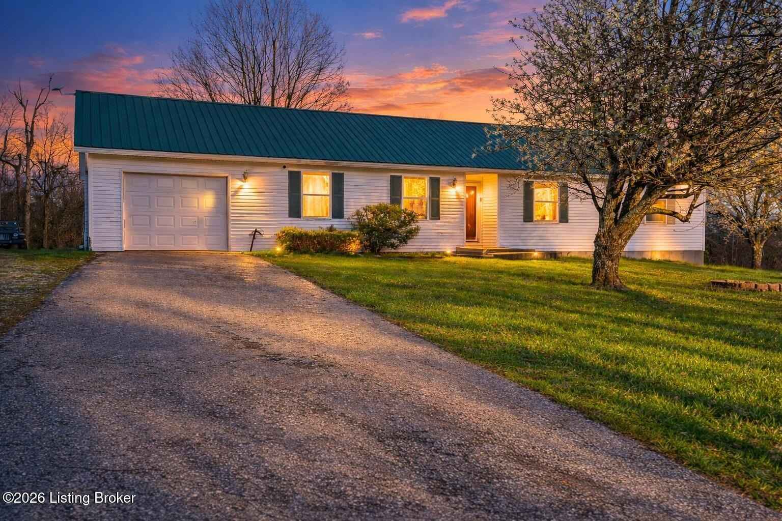1336 Tracy Rd  