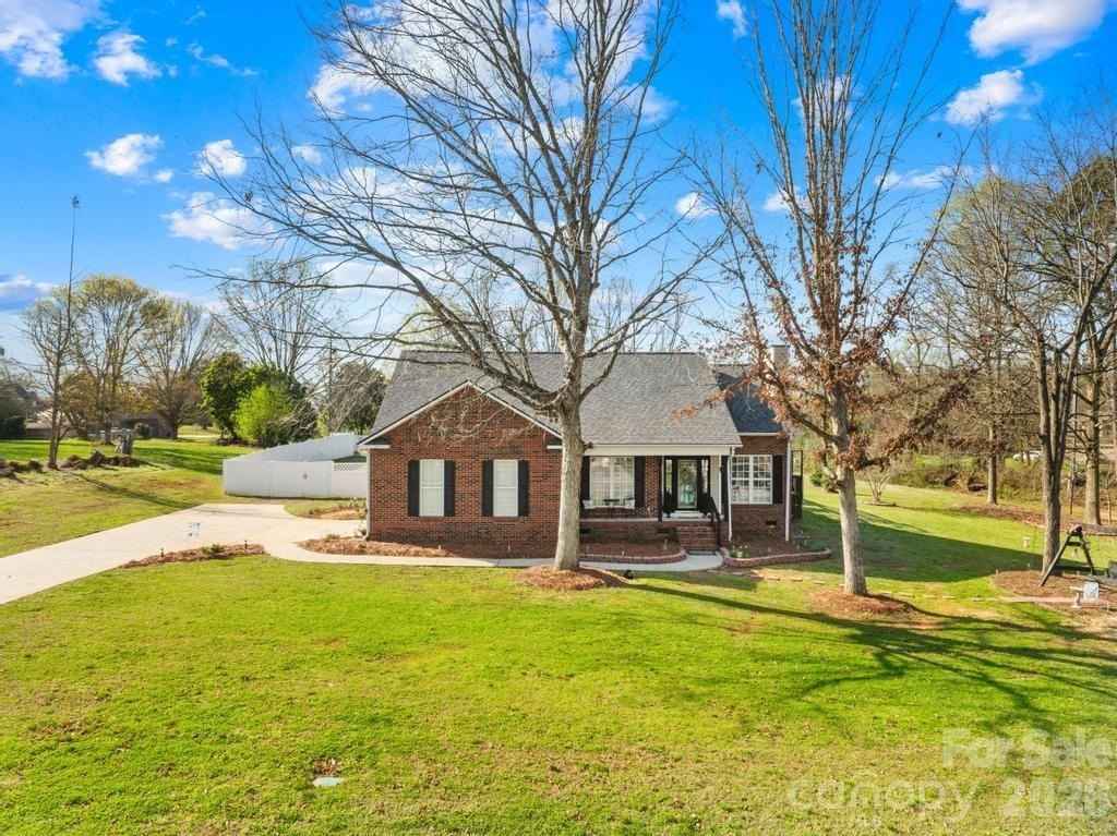128 Chapel Run Way  