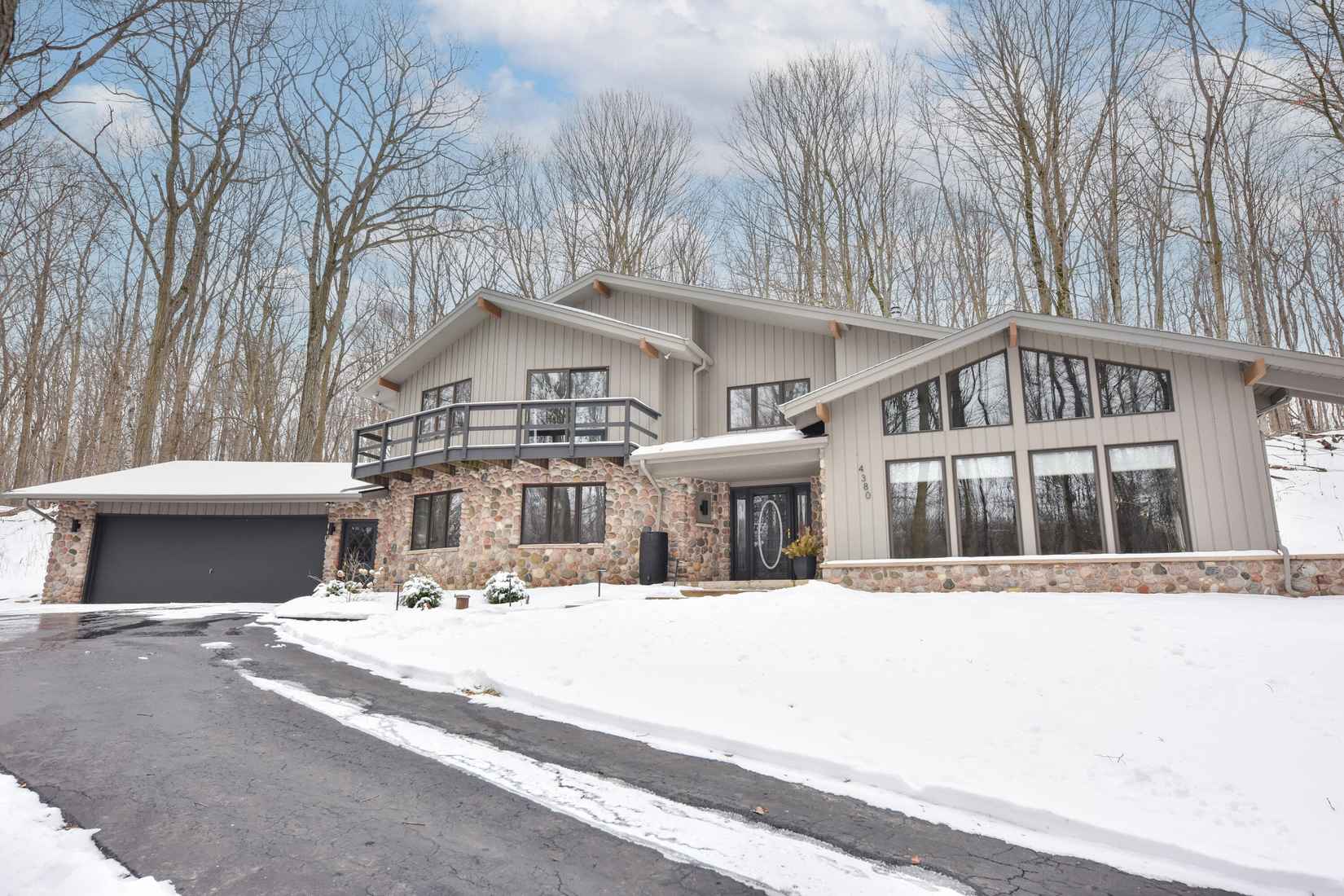4380 County Road Y -  