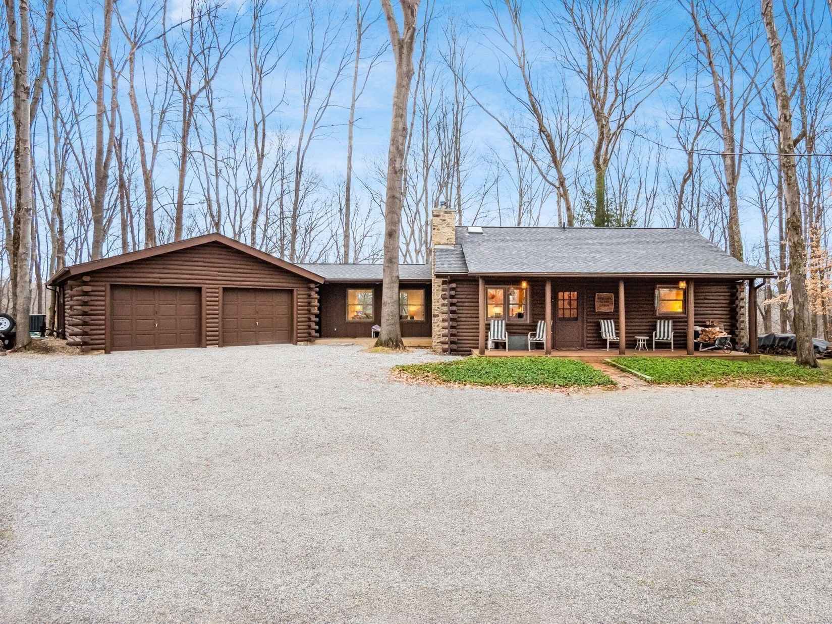 1060 Fox Ln  