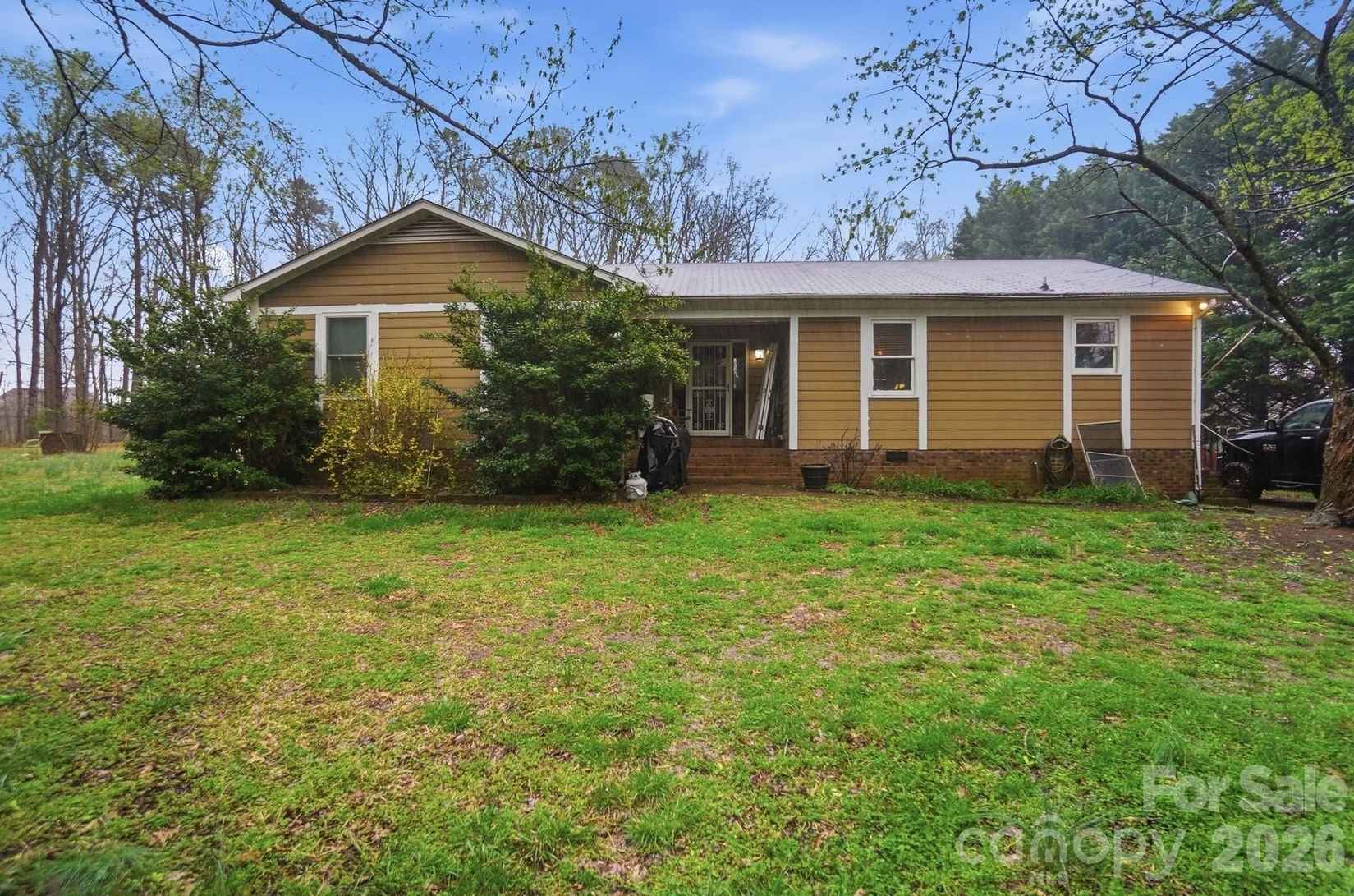 5153 Blackberry Ln  