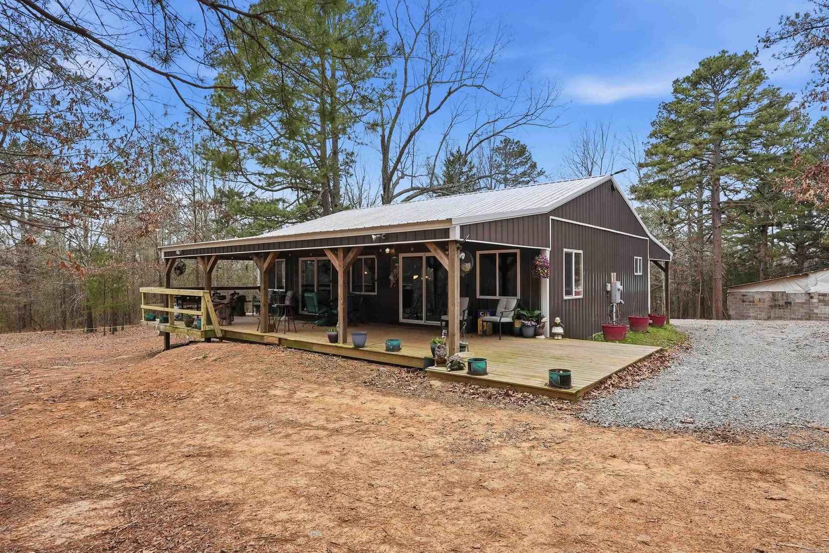 2605 Silver Ridge Rd  