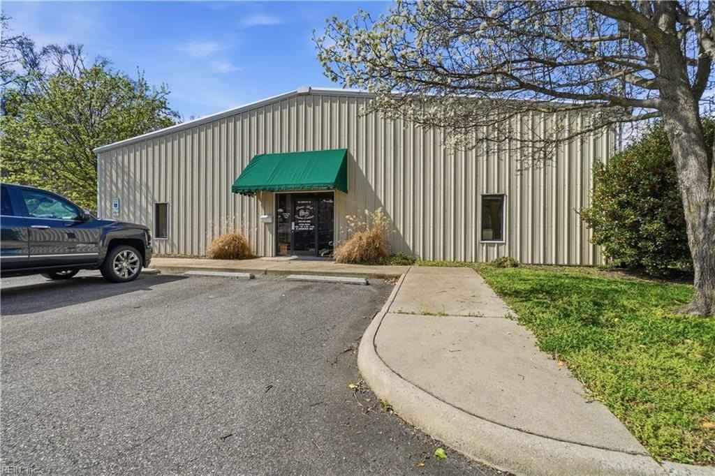 106 Industry Dr  