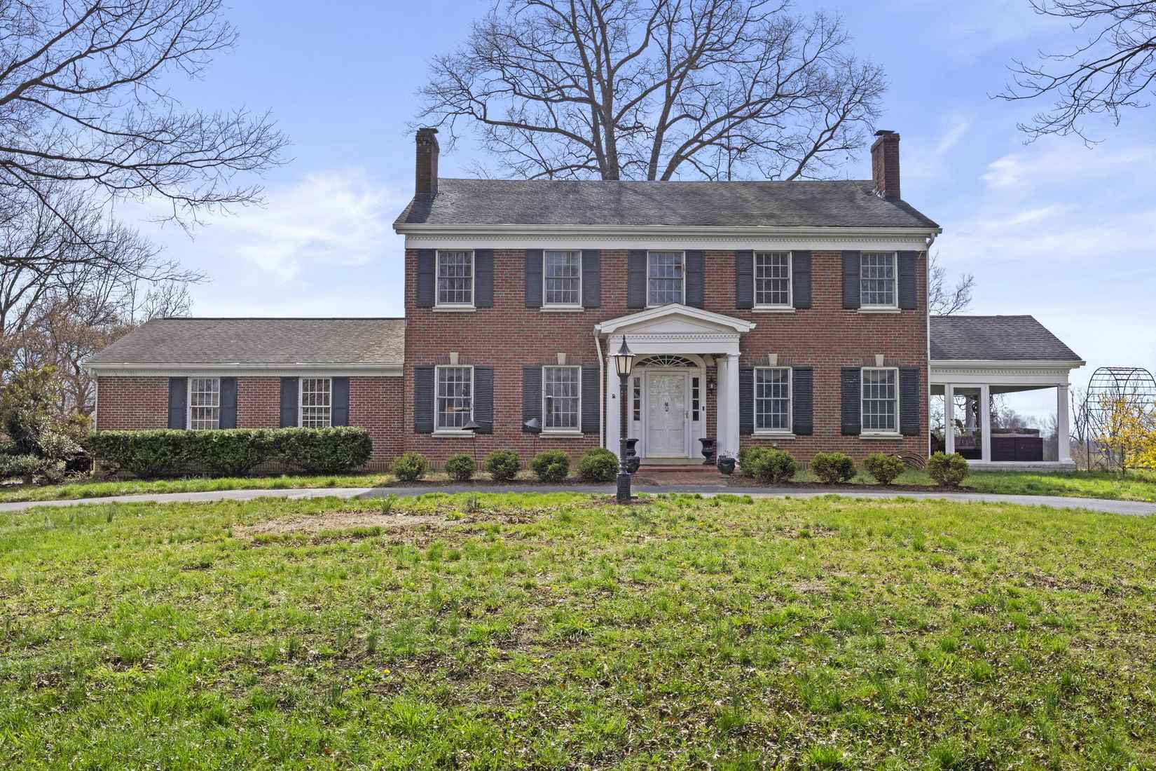 2399 Prewitt Pike  