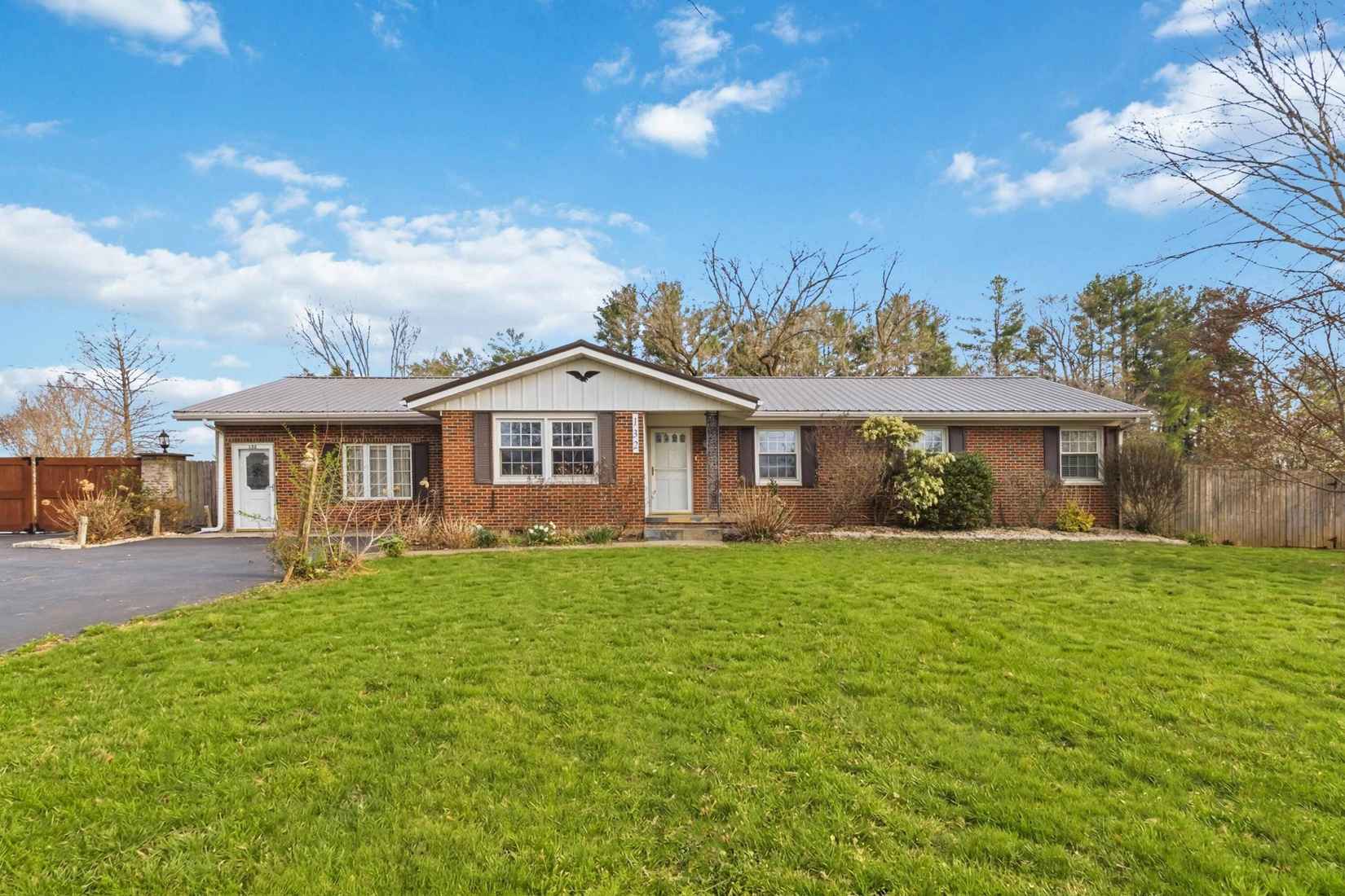132 Horseshoe Dr  