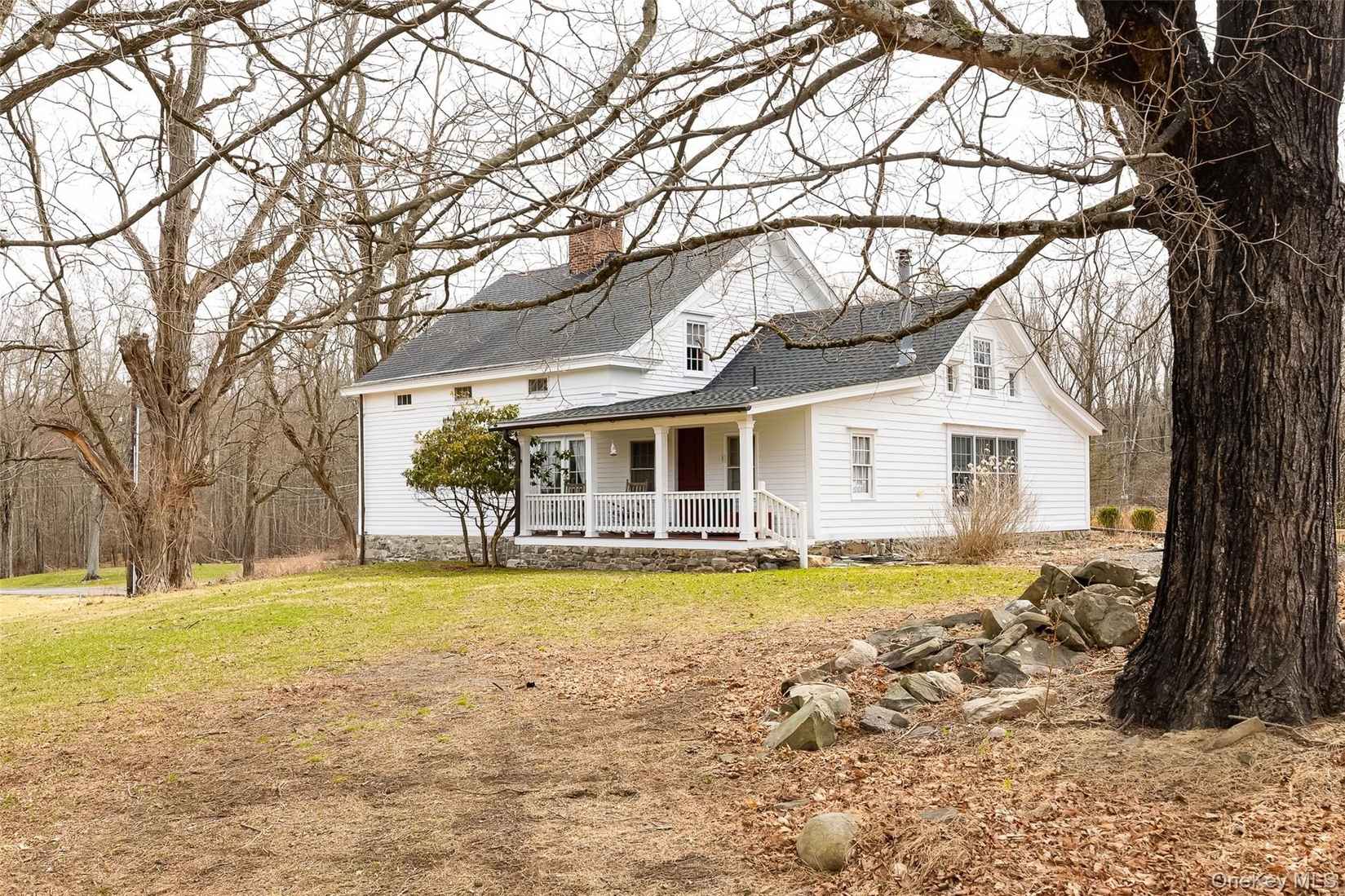 60 Rainbow Ln  