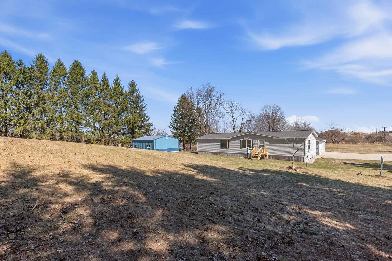 W8418 Hemlock Rd  