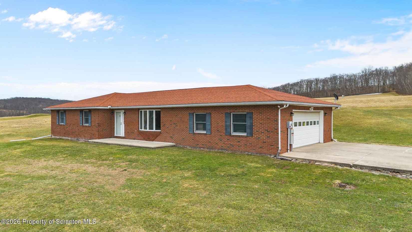 2409 Red Oak Dr  
