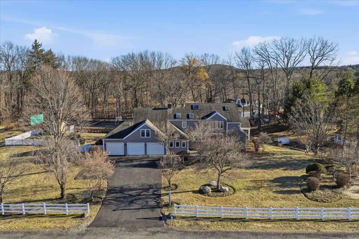 98 Dow Rd  
