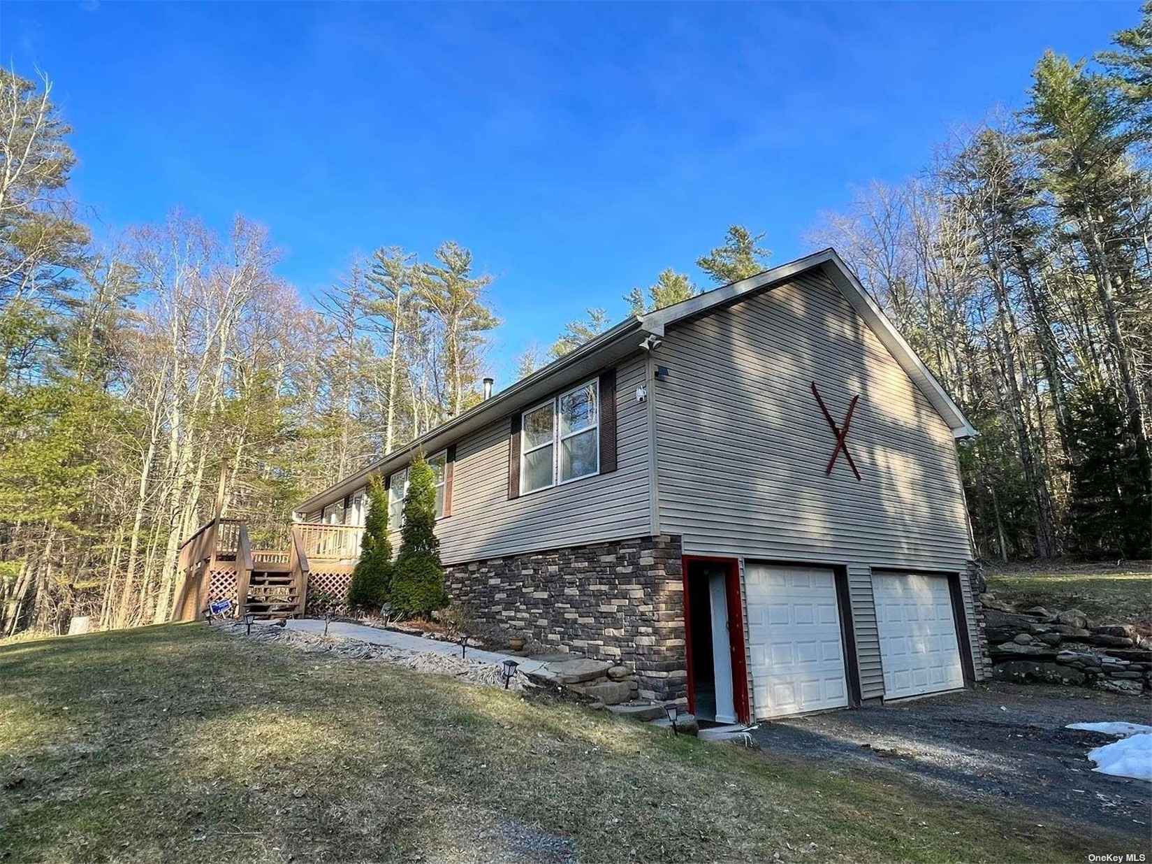 9 Pinekill Ln  