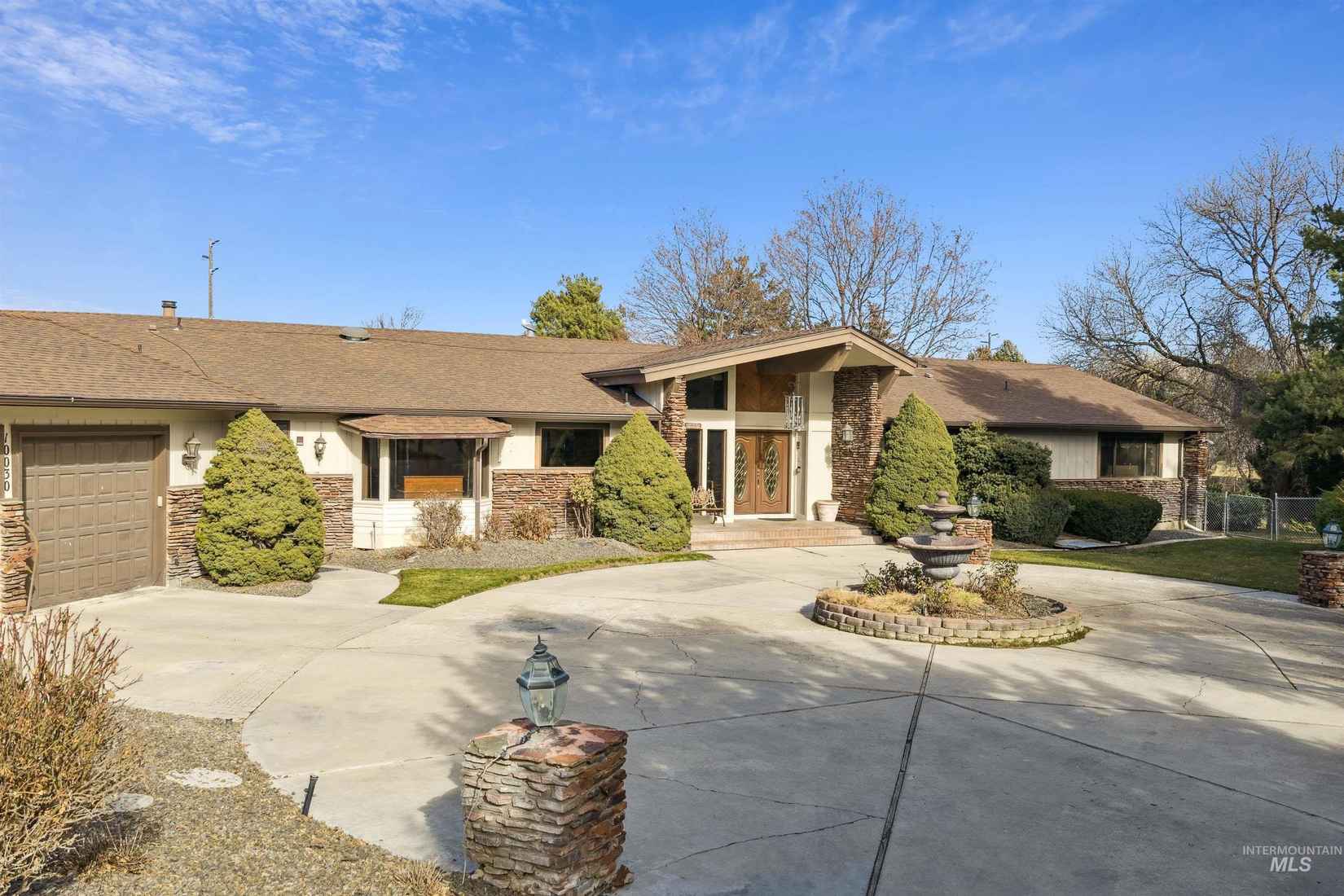 10030 W Stardust Dr  