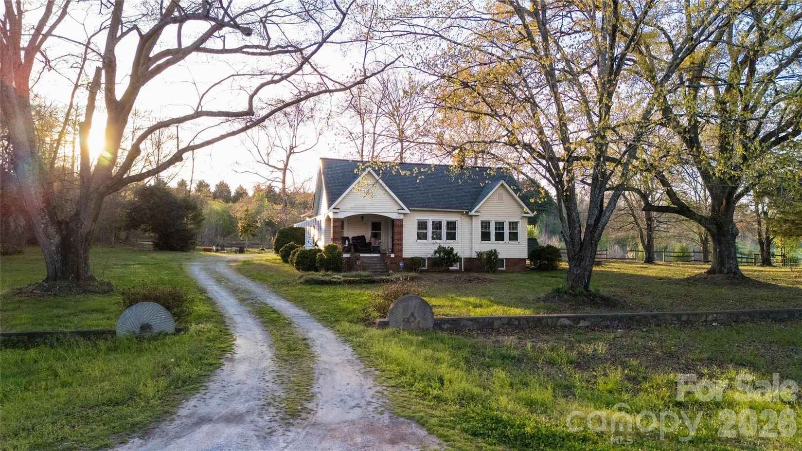 3771 Hwy 221 N  