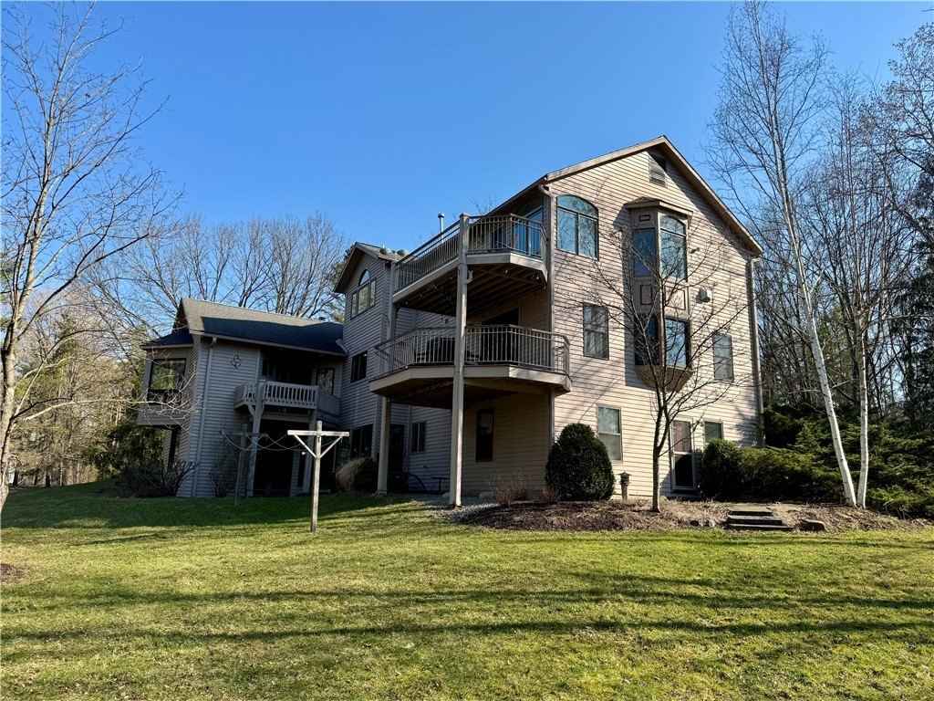 15 Lisa Ln  
