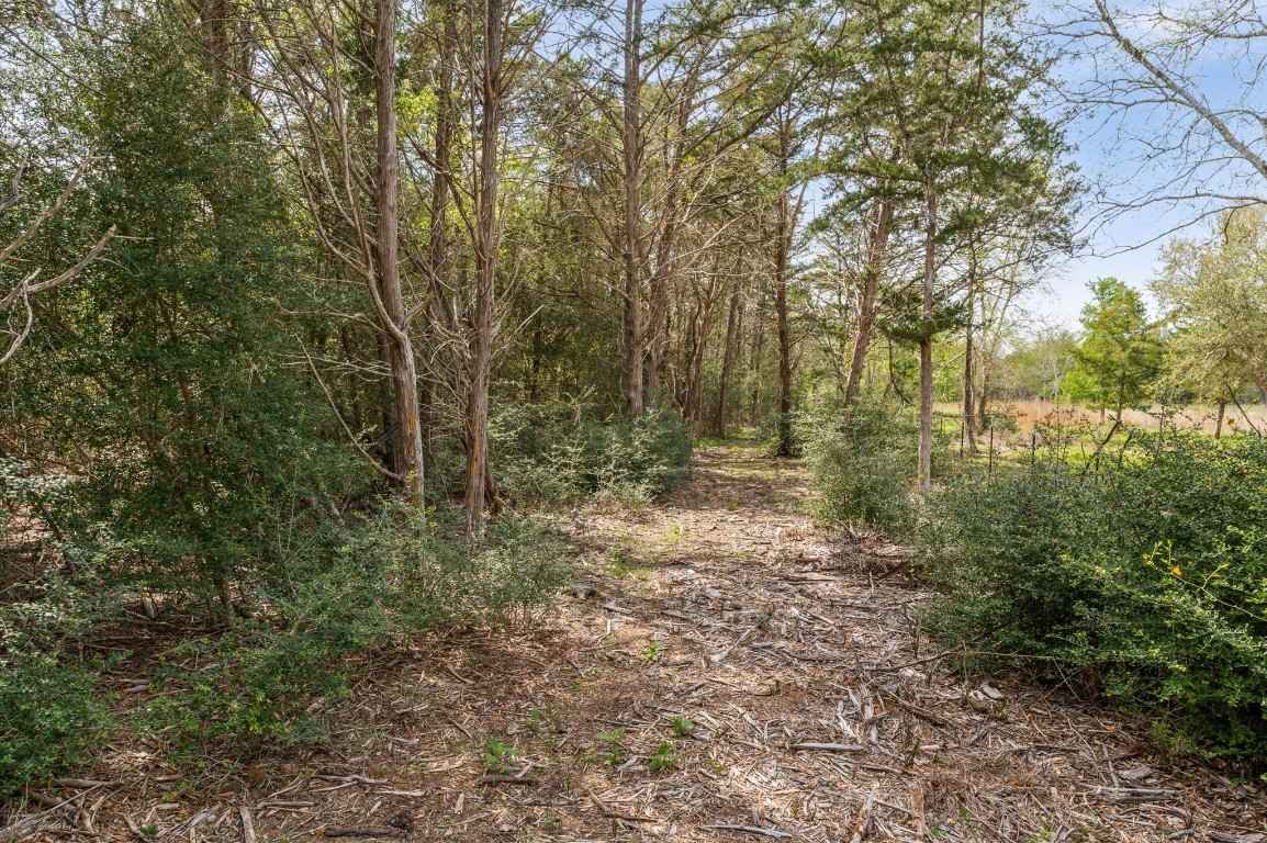 1221 Abel Rd  