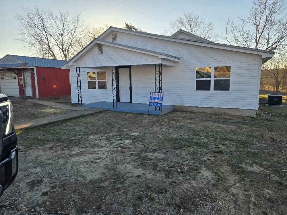 418 South Main St  