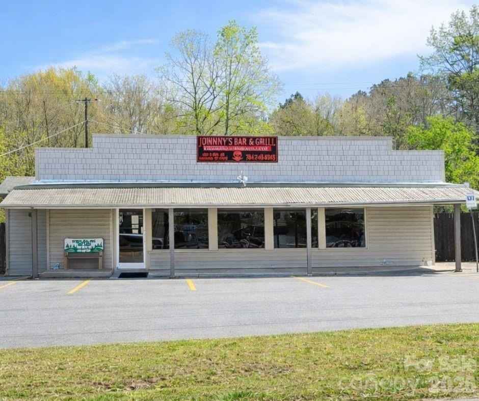 1519 W NC Hwy 150  