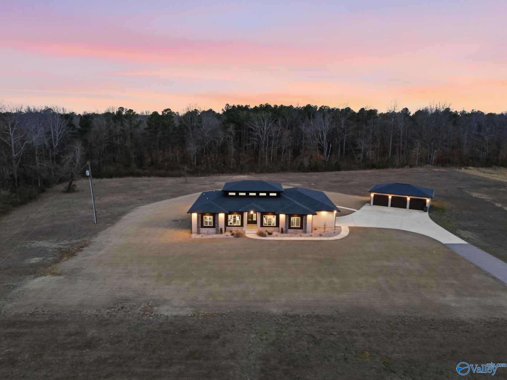 22295 Alabama Hwy 33  