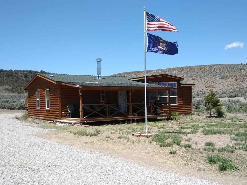 6410 S Hwy 89  