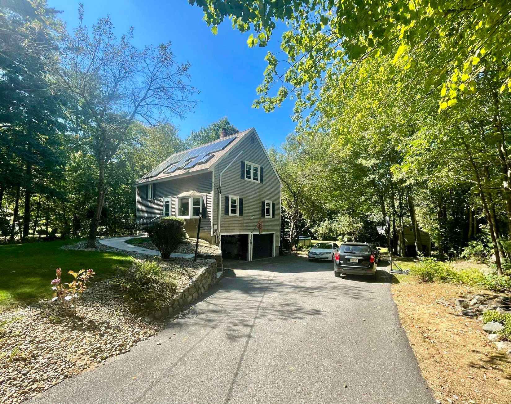 10 Golden Oaks Dr  