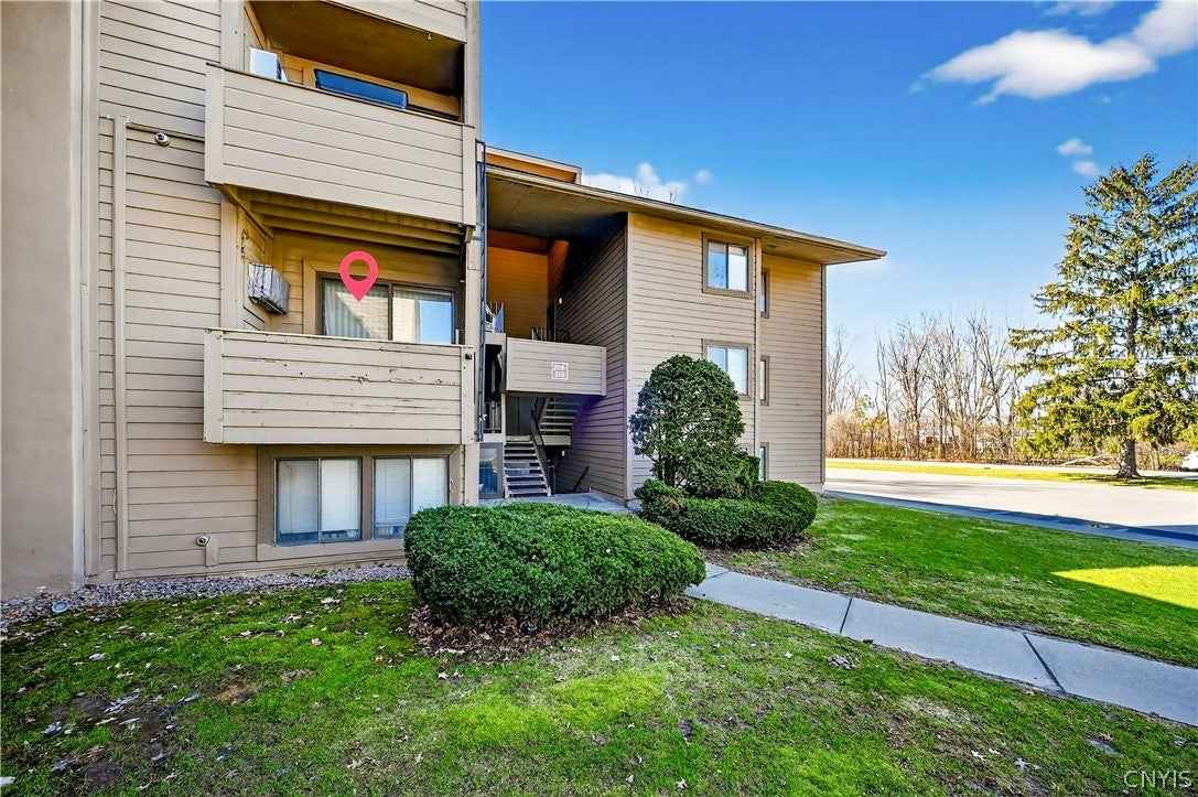 211 Watertree Dr  