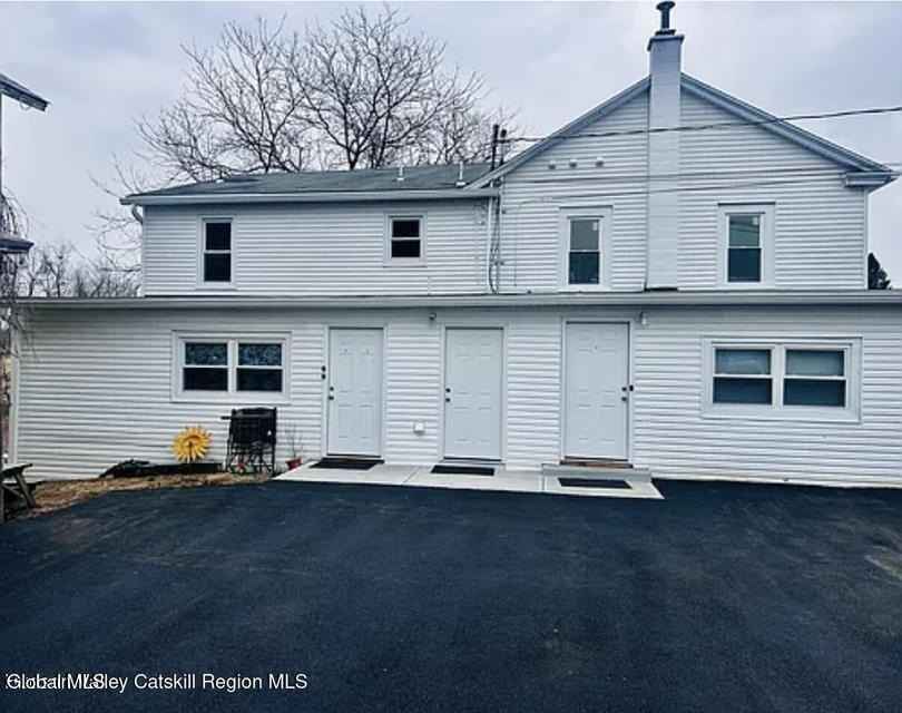 982 S Schodack Rd  
