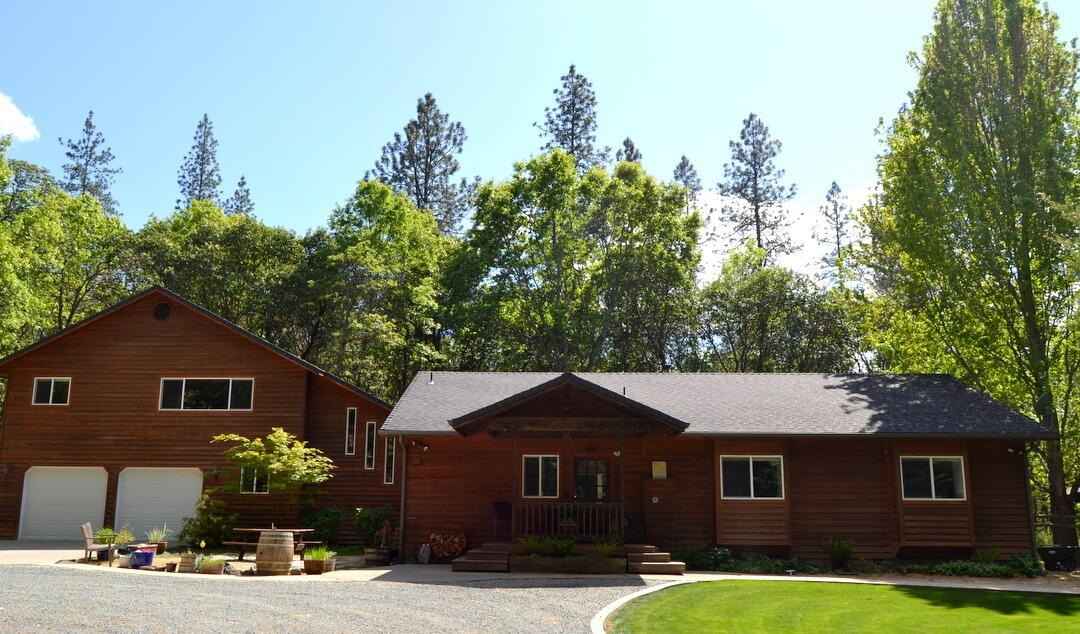 737 Pinecrest Dr  