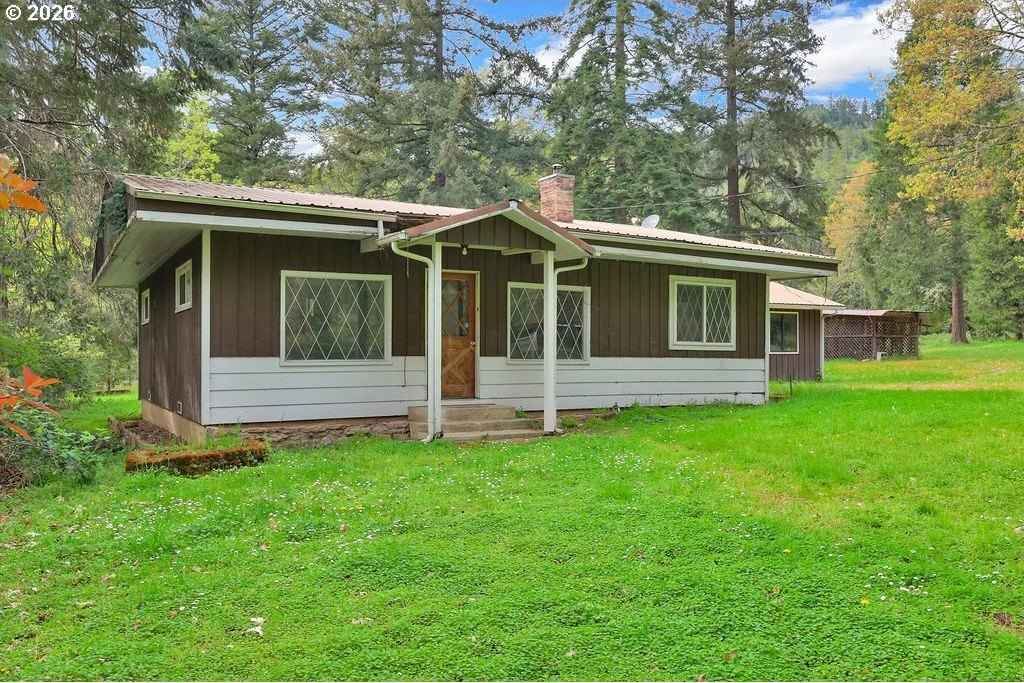 544 Lou Gray Dr  