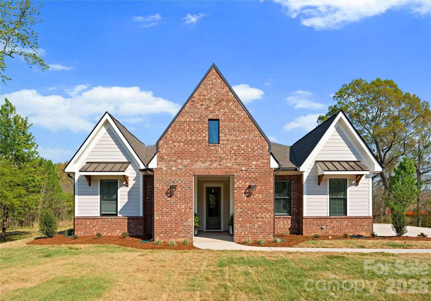 121 Vella Dr  