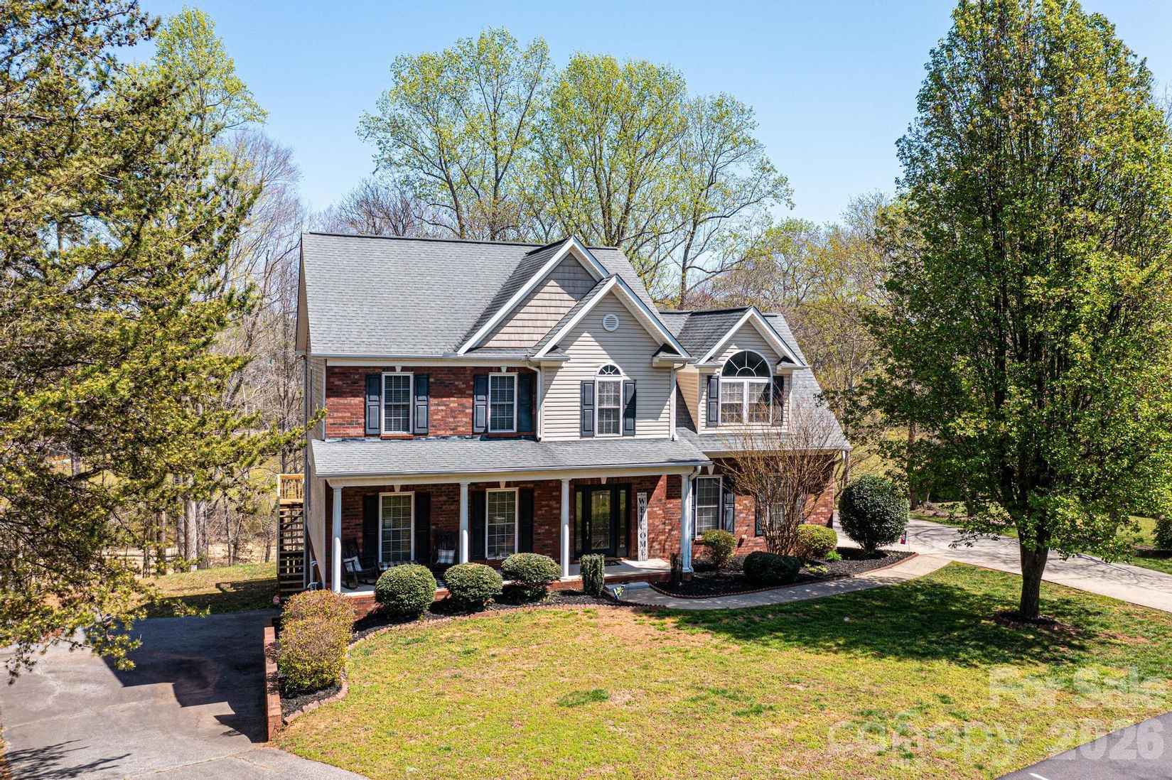 2586 Henry Fls Dr  