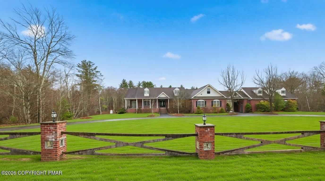 267 Scenic Dr  