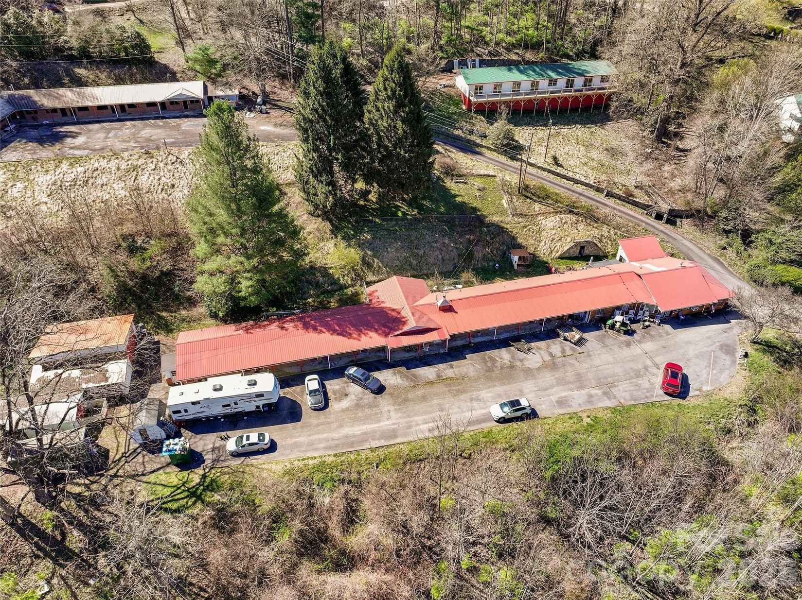 179 Lewis Ln  