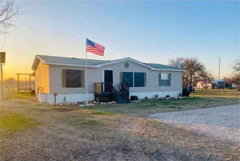 301 County Rd 5716  