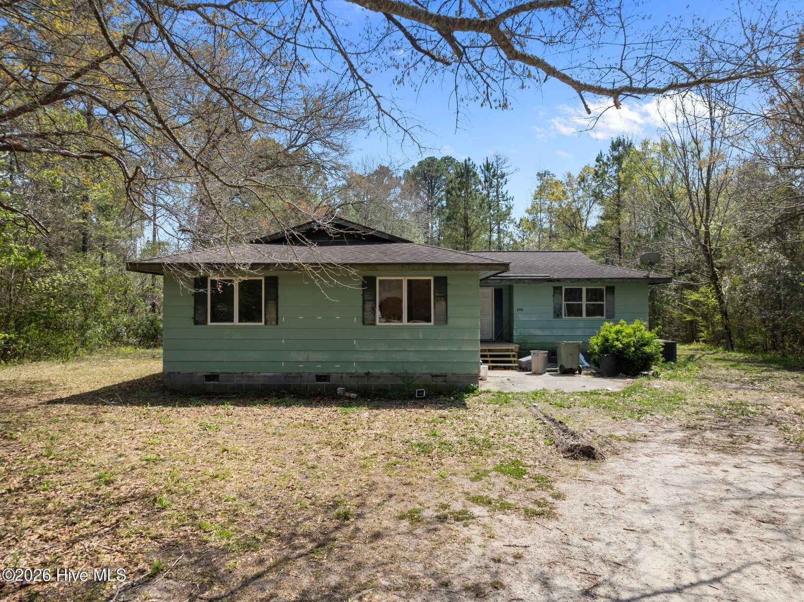 390 Old Winberry Rd  